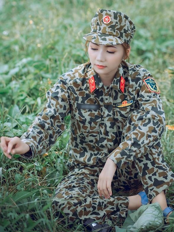 Hot girl thieu uy dac cong anh 6