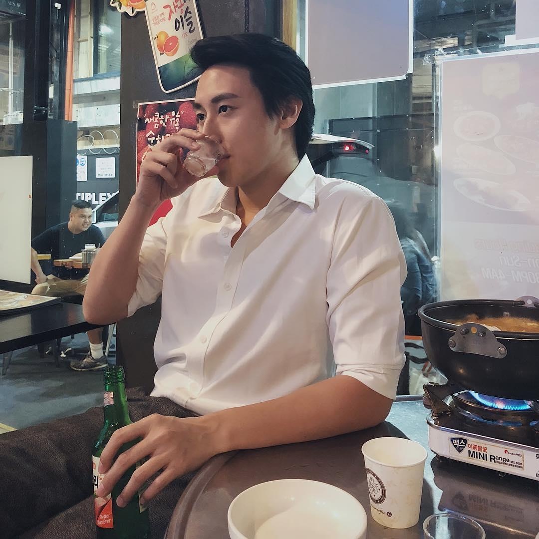 Rocker Nguyen khoe body 6 mui anh 3