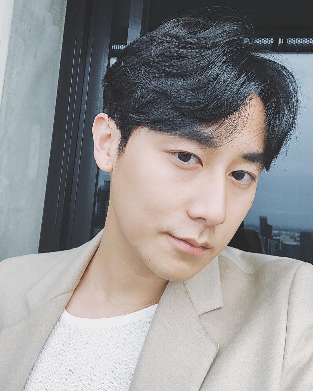 Rocker Nguyen khoe body 6 mui anh 4