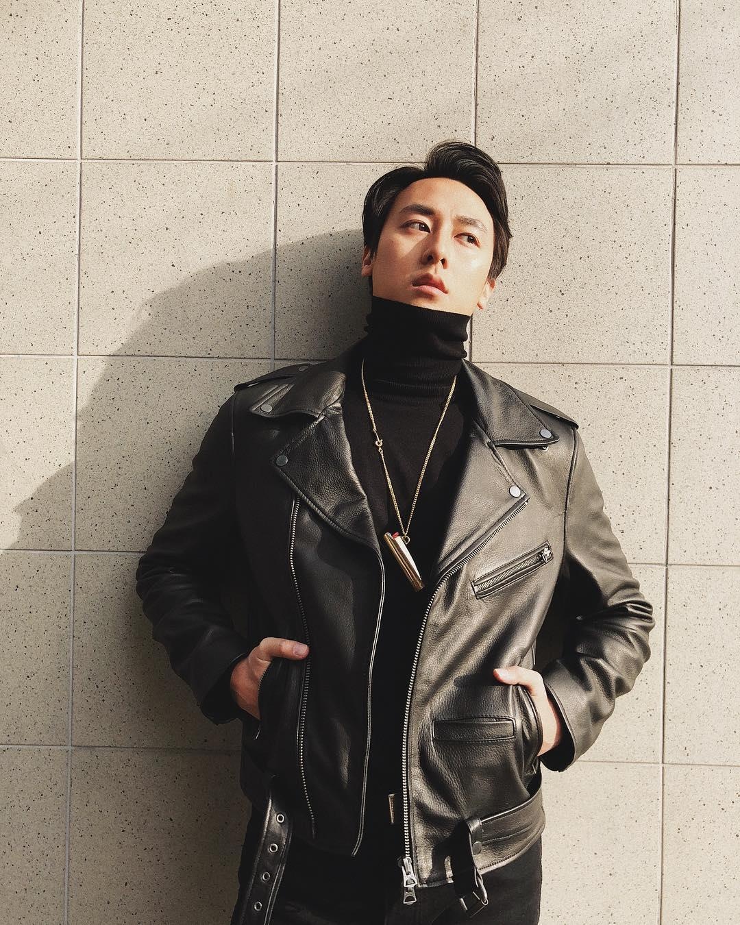 Rocker Nguyen khoe body 6 mui anh 6