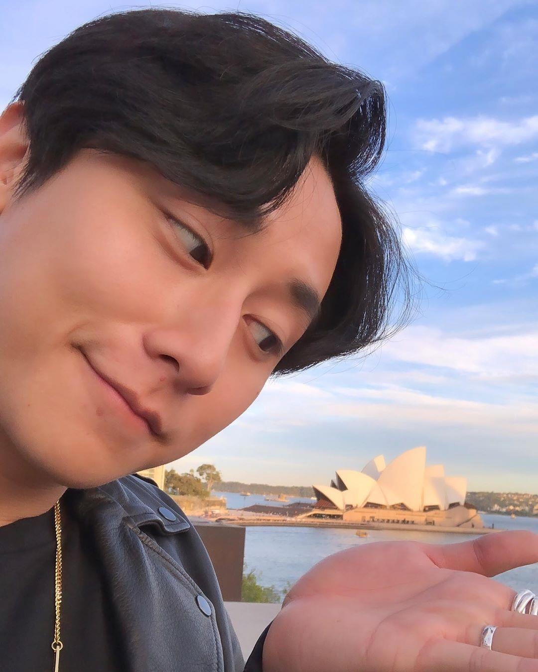 Rocker Nguyen khoe body 6 mui anh 5