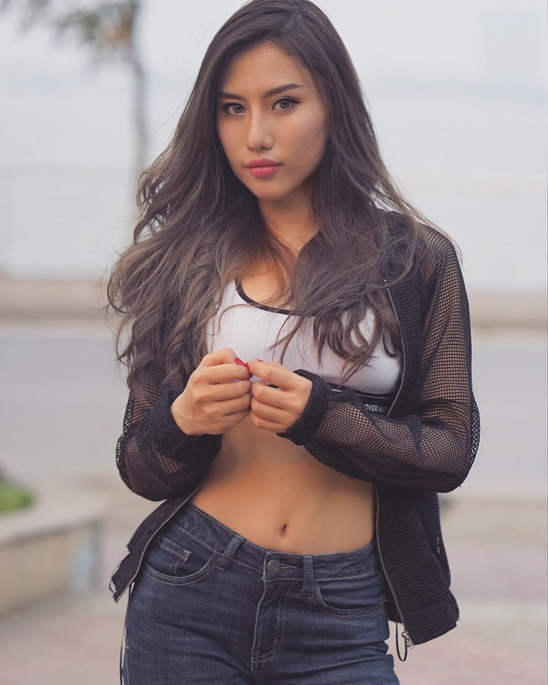 Hot girl sieu vong 3 anh 4