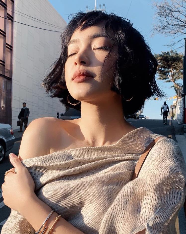 Hot girl song sinh anh 3