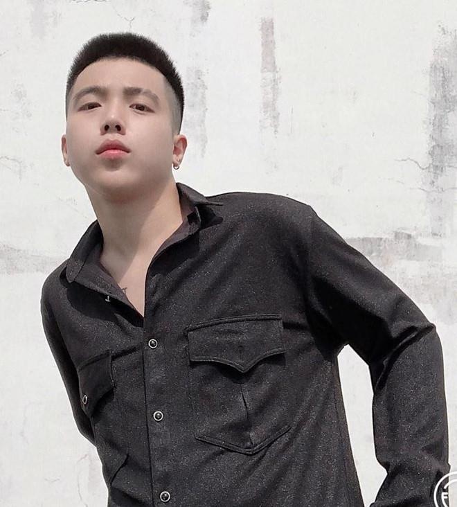 Hot boy noi tieng anh 9