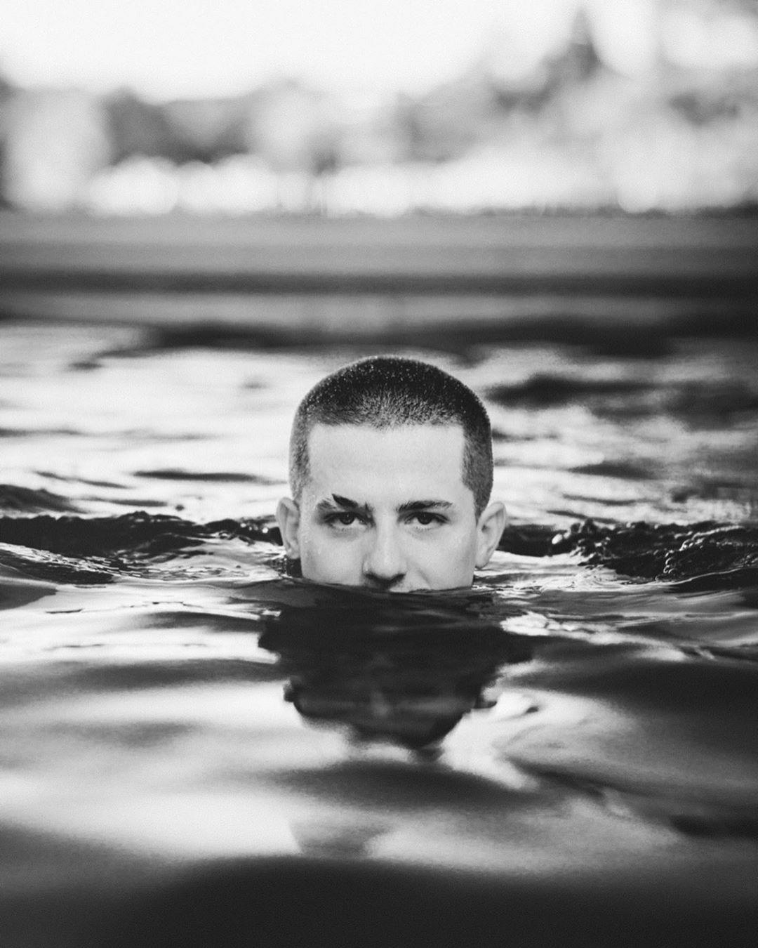 Anh che Den Vau anh 8