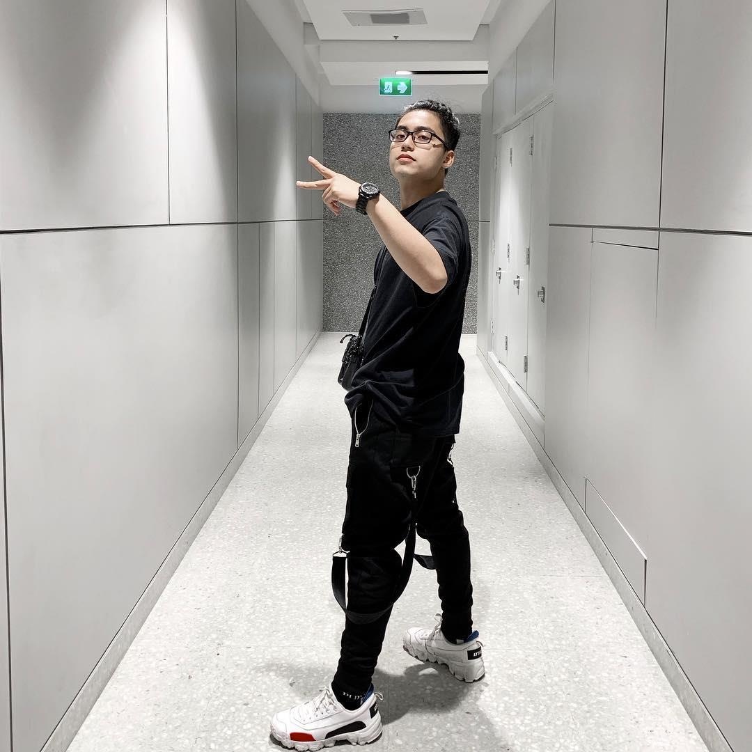 Em trai Son Tung anh 7