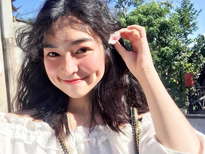 Tra Long cua 'Mat biec' va loat hot girl so huu ma lum dong tien hinh anh