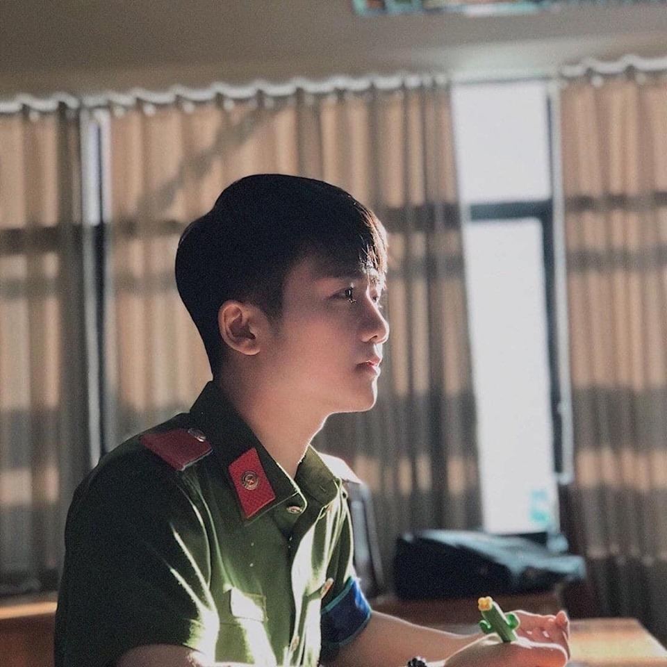 Hot boy hoc vien canh sat anh 4