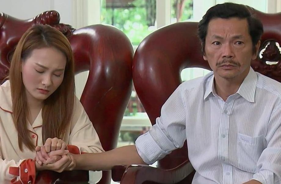 Canh ong Son 'dam nuoc mat' muon don con gai ve nha hinh anh