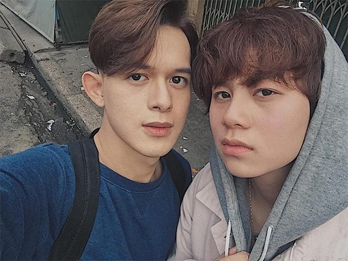 Khoanh khac doi thuong dang yeu cua 'doi chim ri' hinh anh