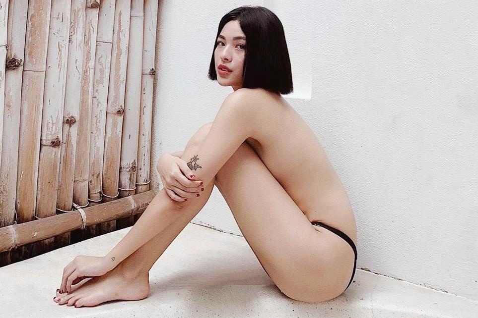 Hot girl moi teu: 'It girl' mua nha o tuoi 22, mau lookbook sexy du ca hinh anh