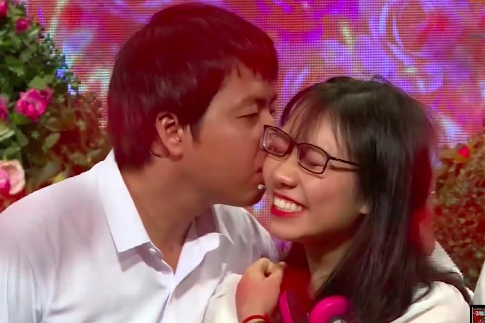 Chang trai 30 tuoi chua biet yeu 'thoat e' nho tham gia show hen ho hinh anh