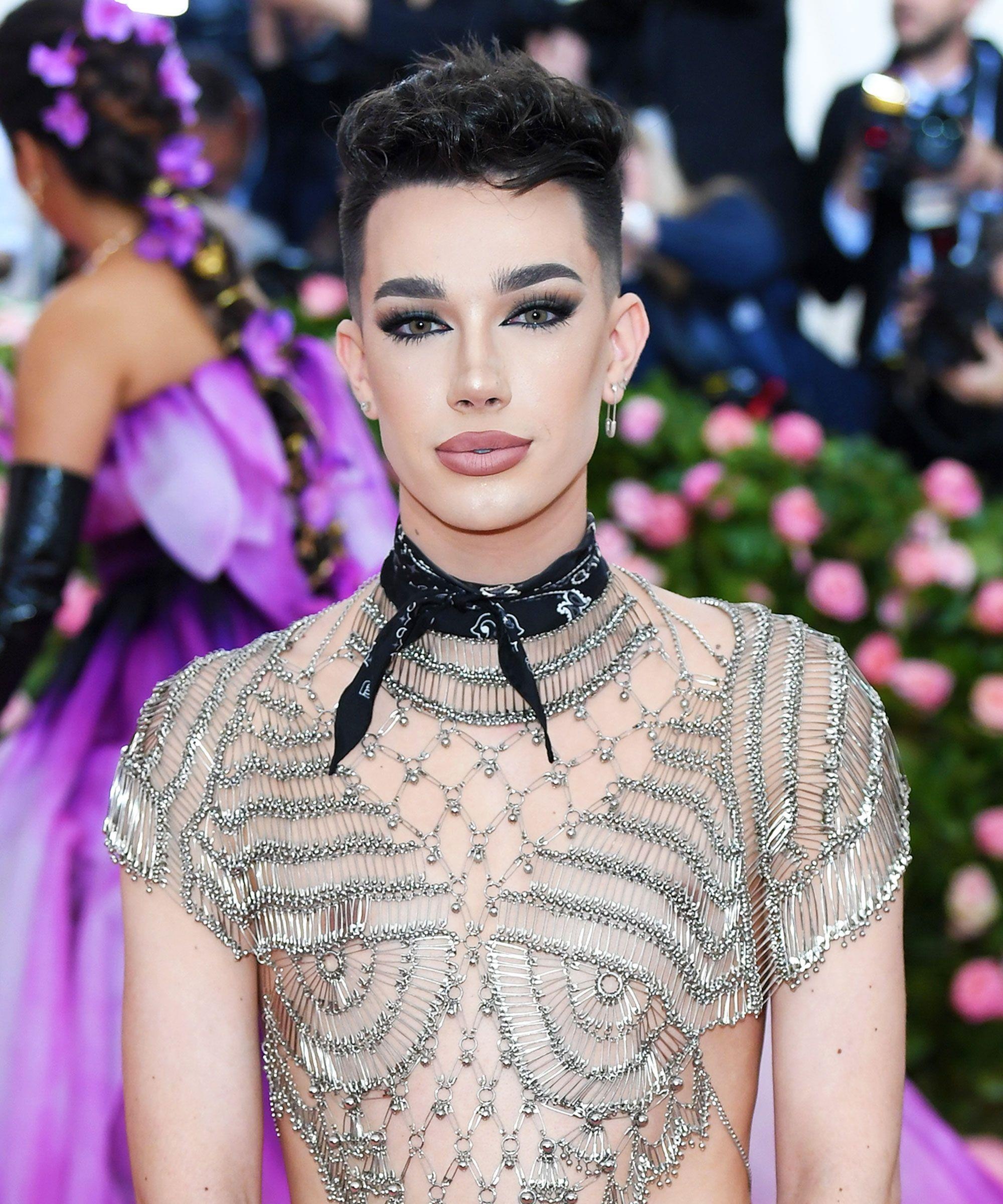 blogger bi dan mang boc phot anh 2