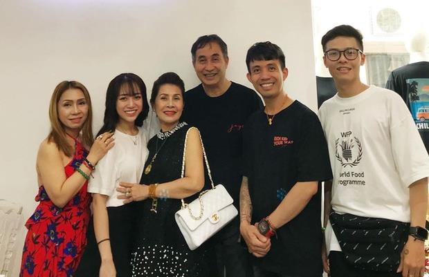 Con gai Minh Nhua anh 2