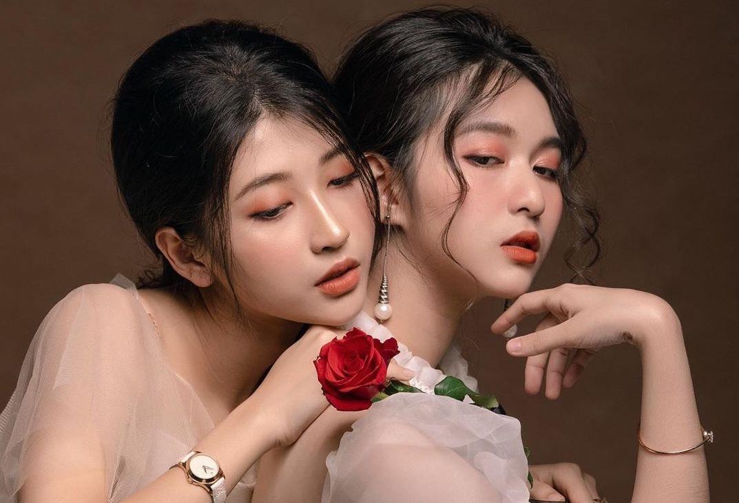 Phuong Quynh va Kim Chi 'than thai' trong bo anh thoi trang hinh anh