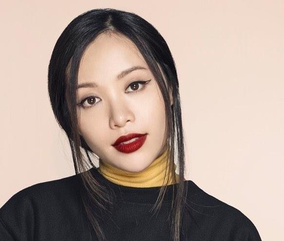 beauty blogger noi tieng anh 1