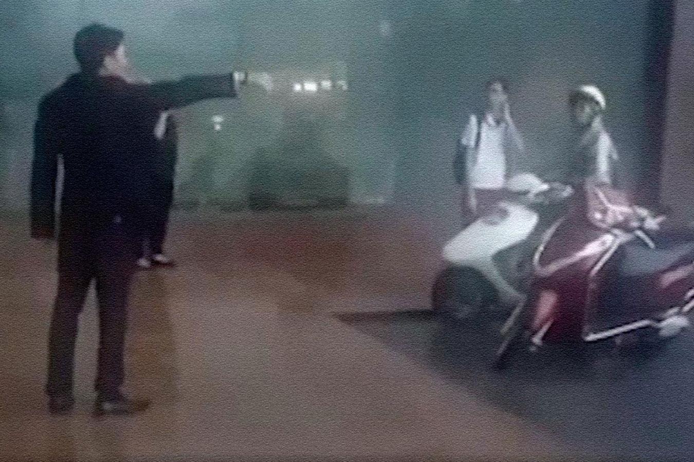 Grand Plaza co nhan vien duoi nguoi tru mua: 'Thua nha nghi binh dan' hinh anh