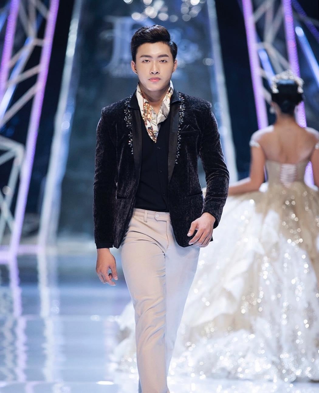 Nam chinh MV Di Du Dua Di anh 10