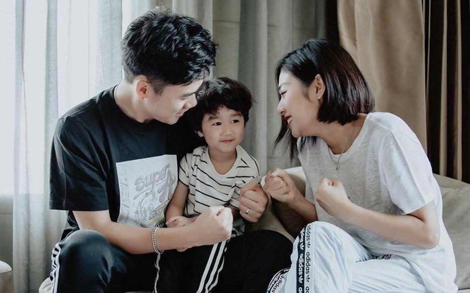 3 gia dinh 'hot nhat MXH' deu mua nha rieng khi chua cham moc 30 tuoi hinh anh