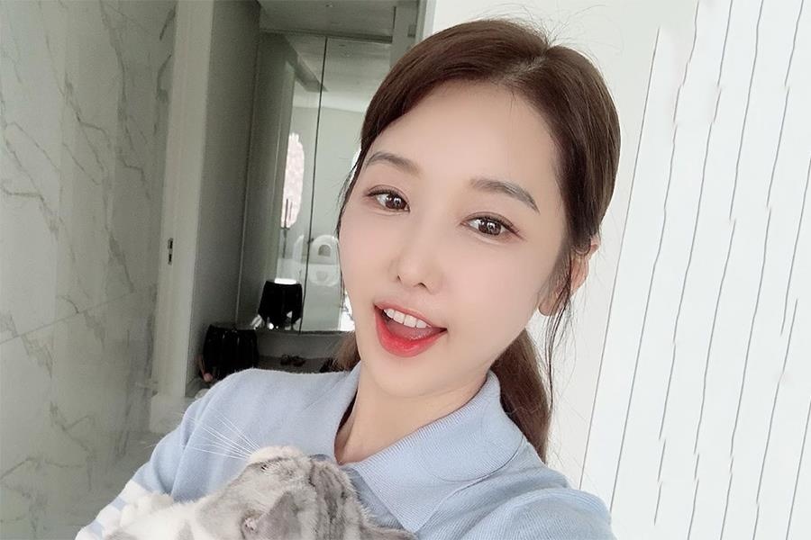 Nguoi mau 51 tuoi chia se bi quyet khoe dep, body 6 mui hinh anh