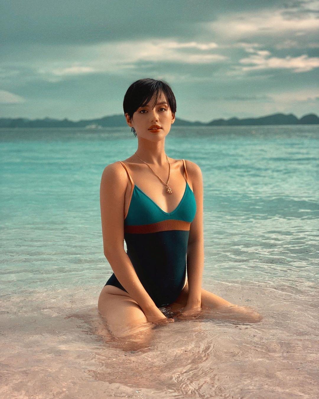 Hot girl toc tem anh 2