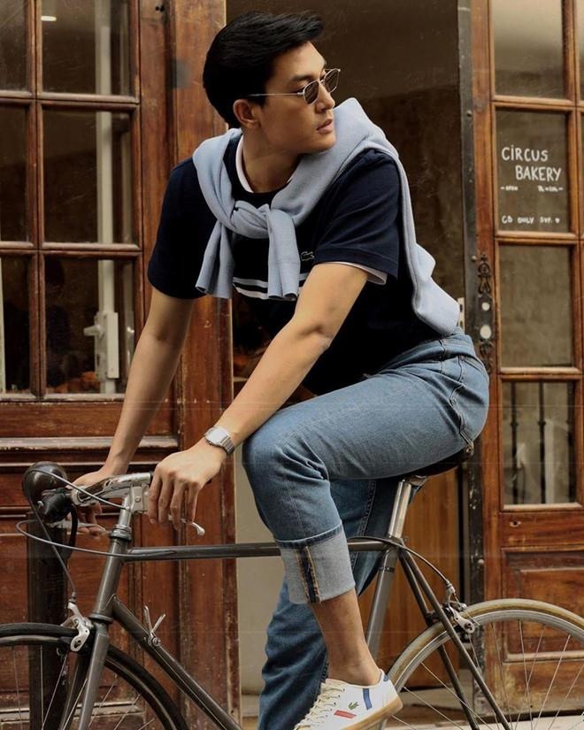 Quang Dai an cap chat xam anh 3