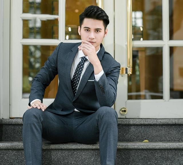 Hot boy truong dai hoc anh 7