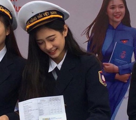 Hot girl bi chup len anh 6