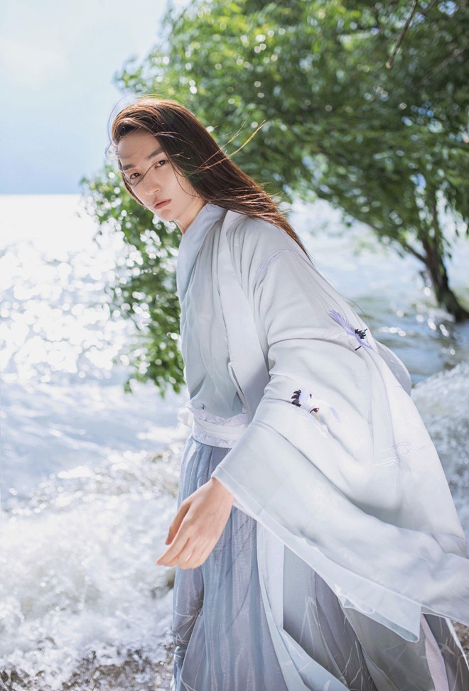 Ve dep phi gioi tinh anh 13