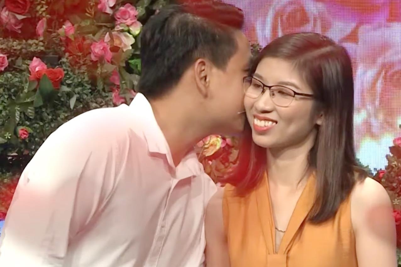 Chang trai ra gia, chi cao rau phong thuy neu ban gai dong y hen ho hinh anh