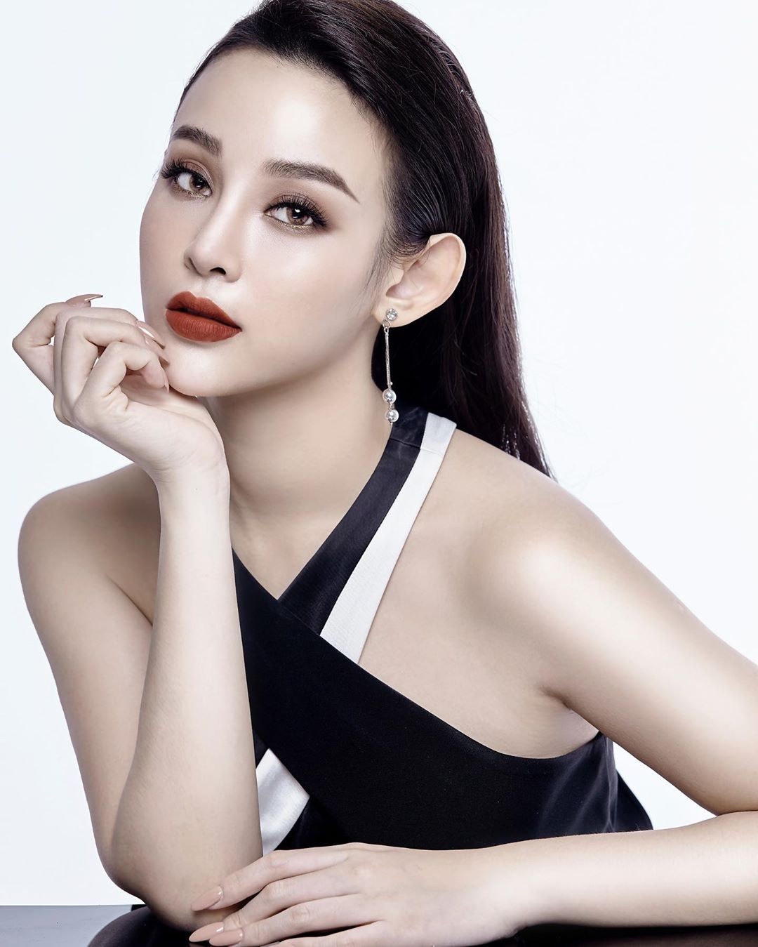 Nhom ban than noi tieng anh 6