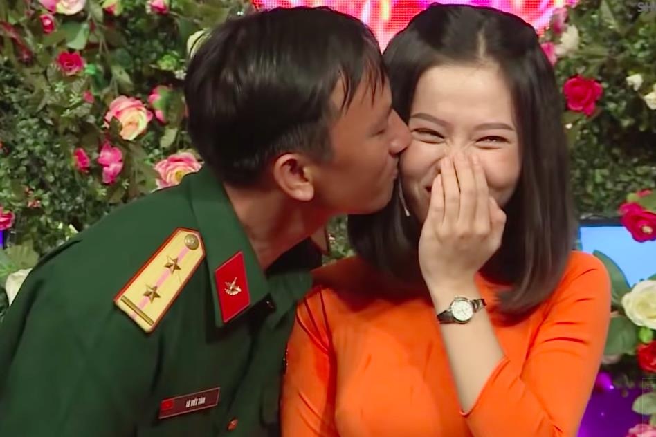 Chang bo doi to tinh bang cau 'cuoi giao vien la suong nhu tien' hinh anh