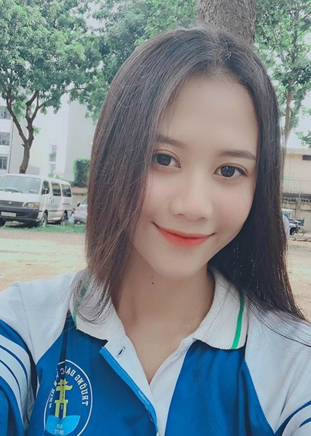 hot girl DH Van Hien anh 13