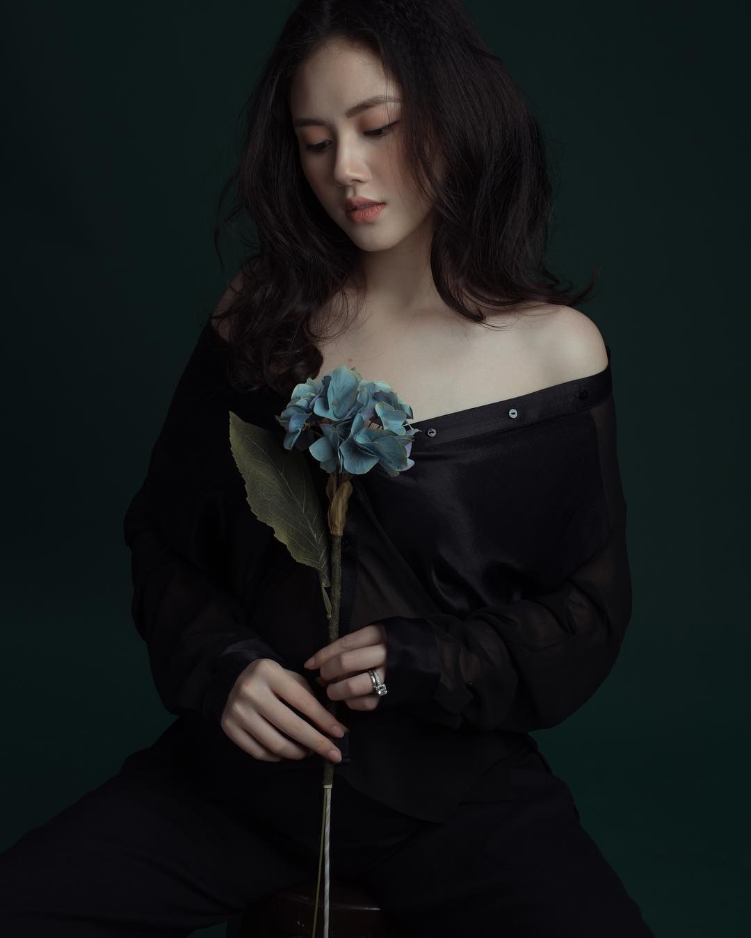 Hot mom sinh nam 1996 anh 3