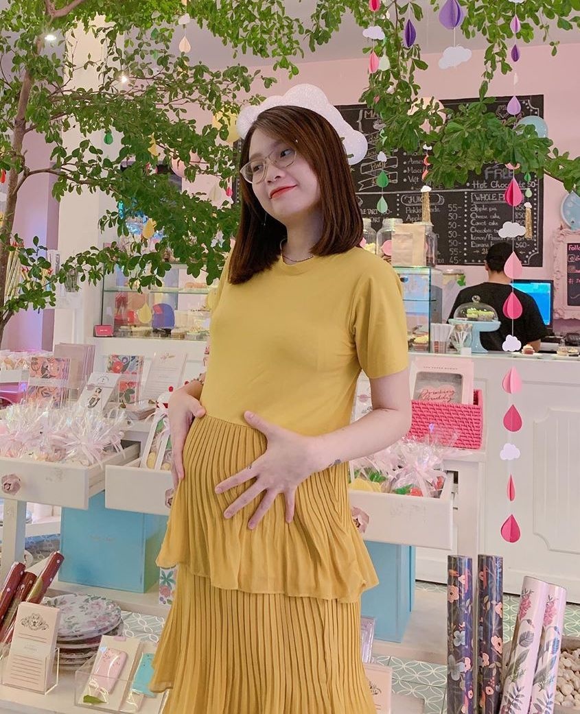 Hot mom sinh nam 1996 anh 9