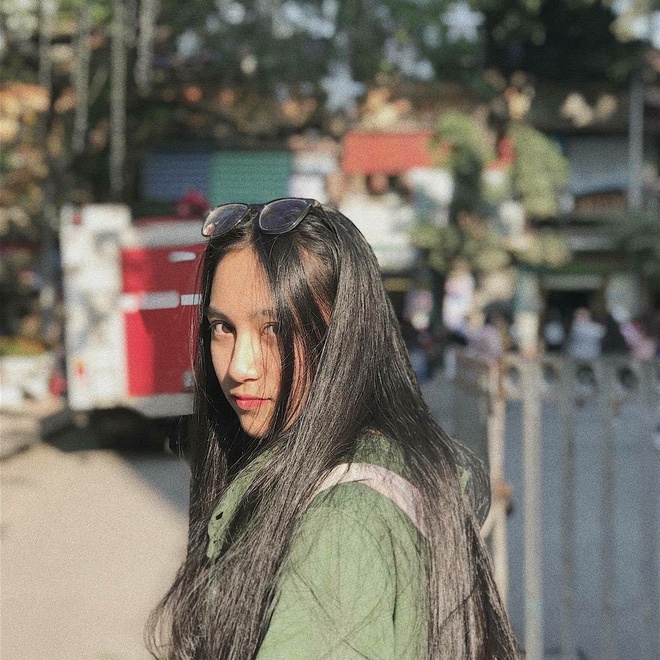 Hot girl DH Khoa hoc tu nhien anh 5