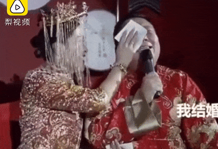 Chang trai khoc nhu mua vi lay duoc vo sau 7 lan lam phu re hinh anh