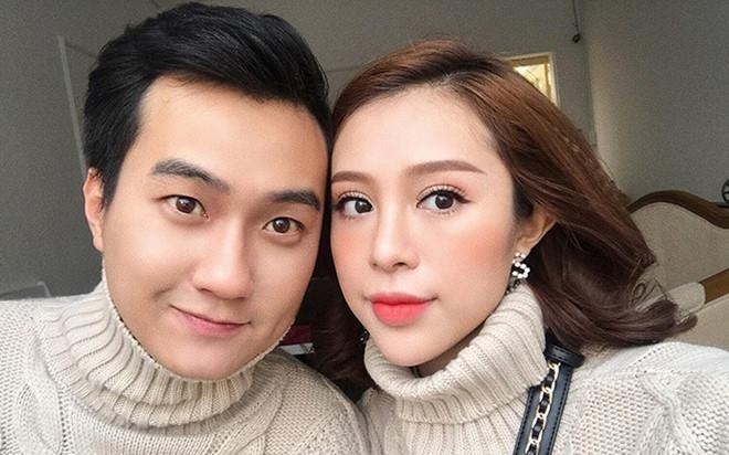 Doi tinh nhan chenh 14 tuoi chia tay: 'Tuoi tac khien 2 dua khac biet' hinh anh