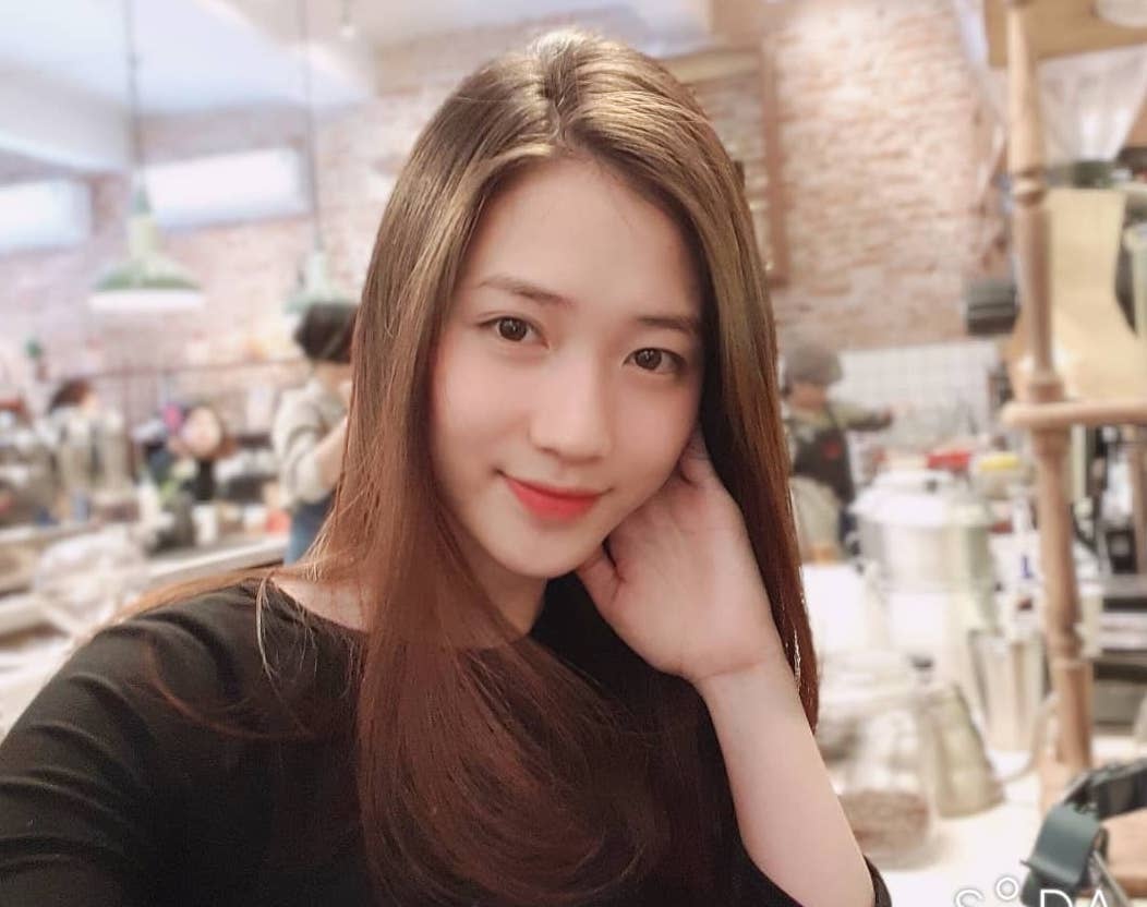 hot girl mat moc anh 1