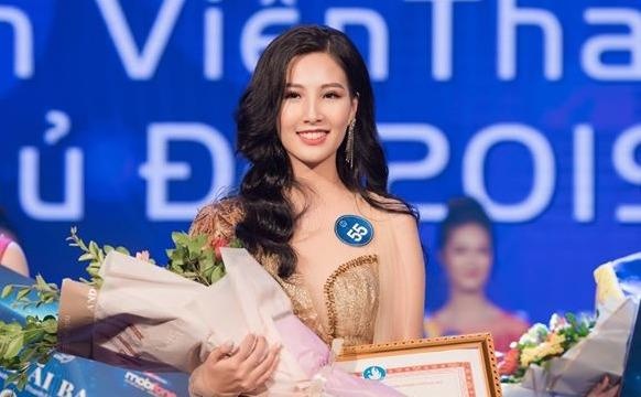 Hoa khoi Nu sinh vien thanh lich thu do: 'Dep mang lai nhieu co hoi' hinh anh