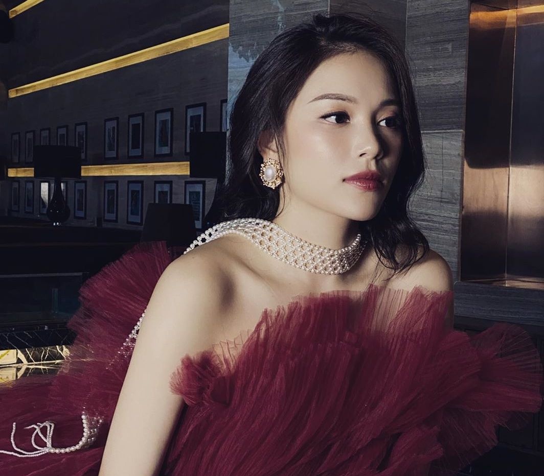 Hot girl DH Ha Noi anh 1