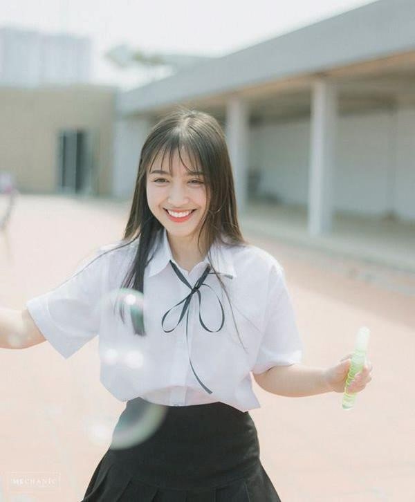 Hot girl co nhan sac hack tuoi anh 10