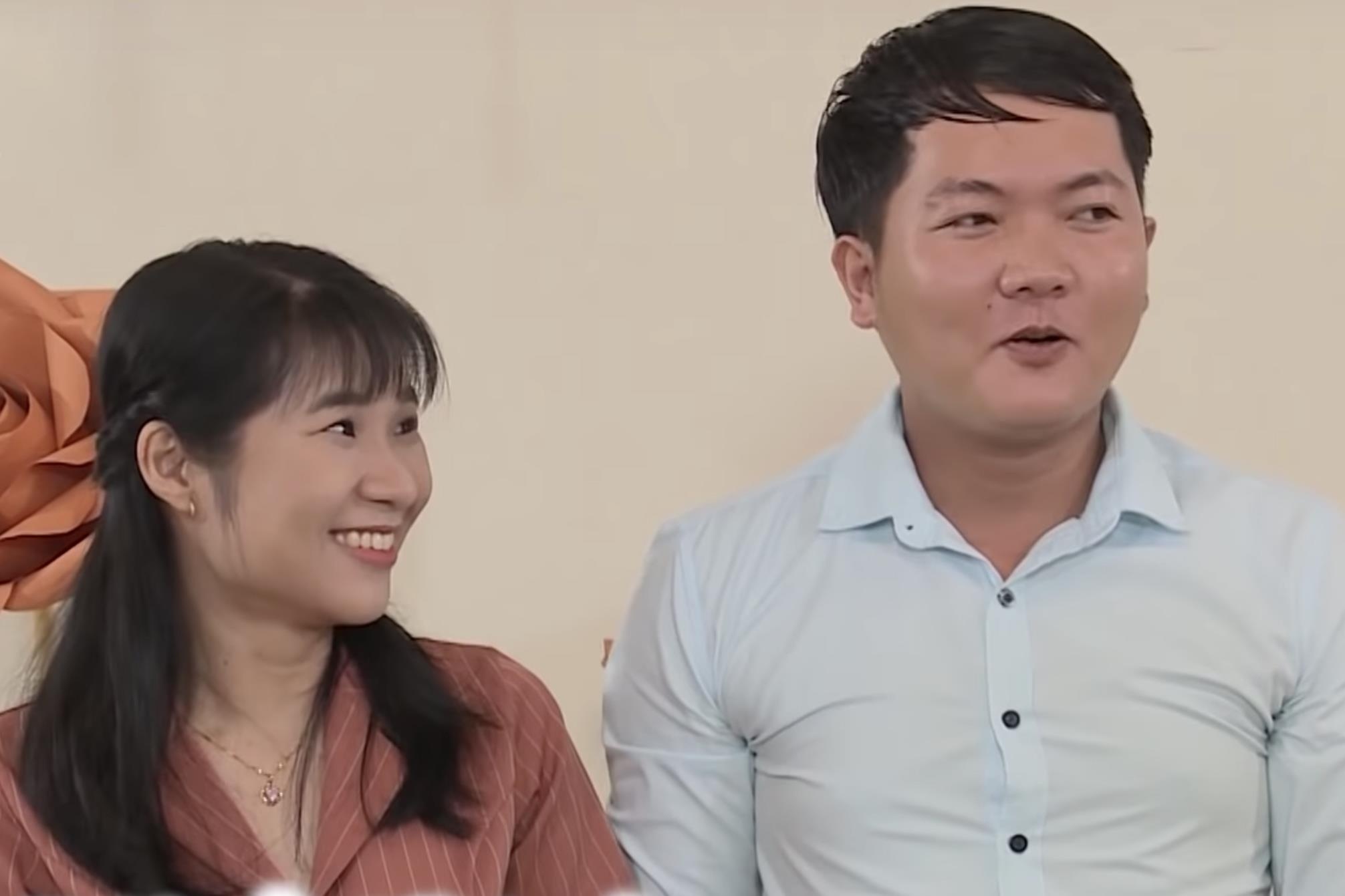 Chang trai chua tung yeu ai chinh phuc co gai lon hon 2 tuoi hinh anh
