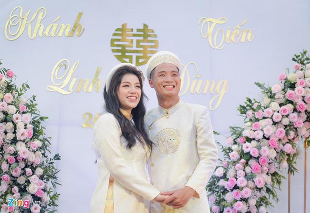 Cầu thủ chiều chuộng bạn gái ảnh 7 Cau thu chieu chuong ban gai anh 7