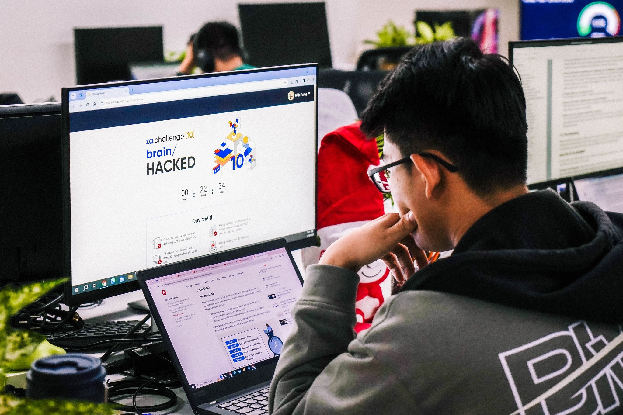 'Hack nao' hang nam bang GMAT: 'Dac san' cua van hoa noi bo Zalo hinh anh