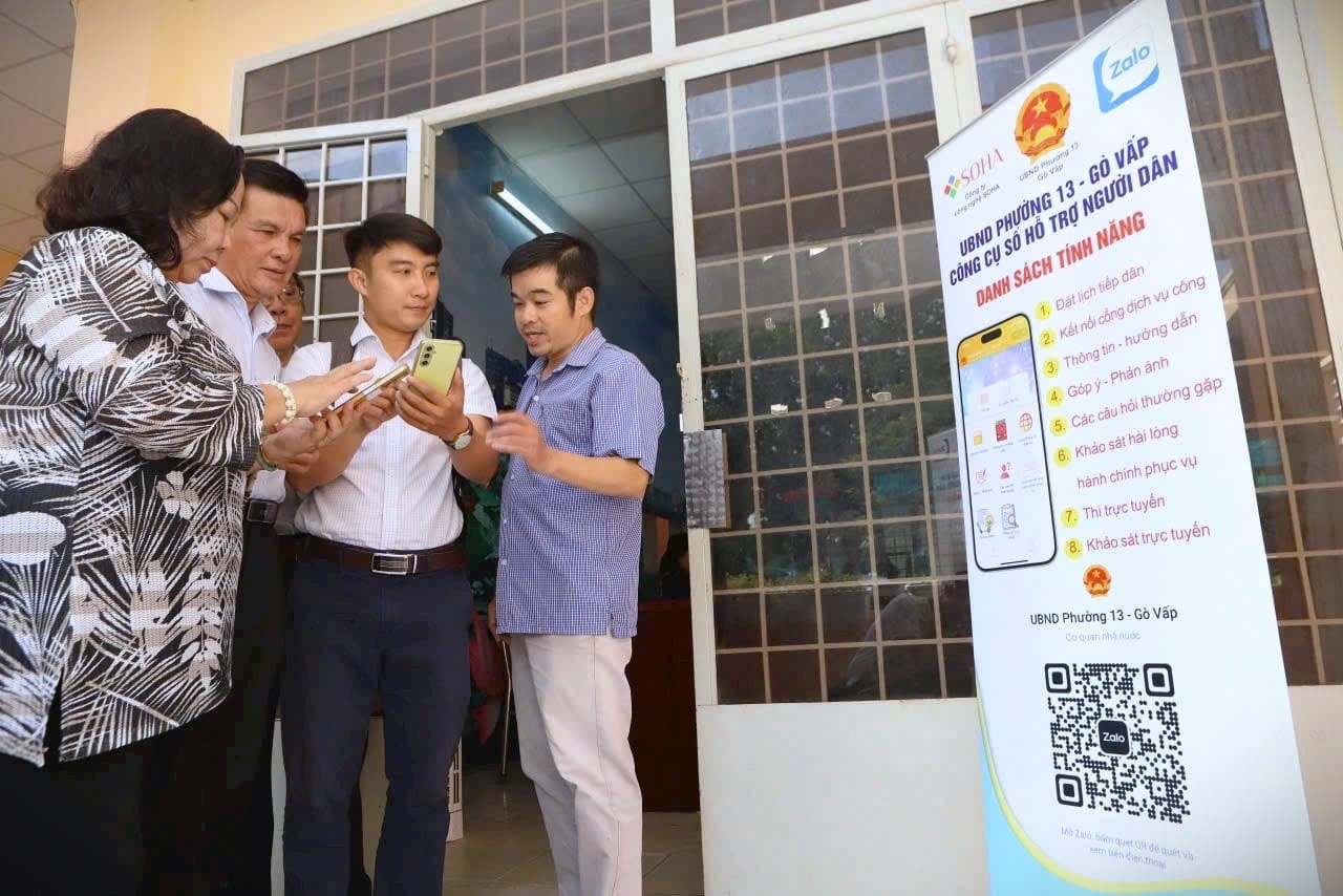 Chuyen doi so thay doi cuoc song nguoi dan quan Go Vap hinh anh