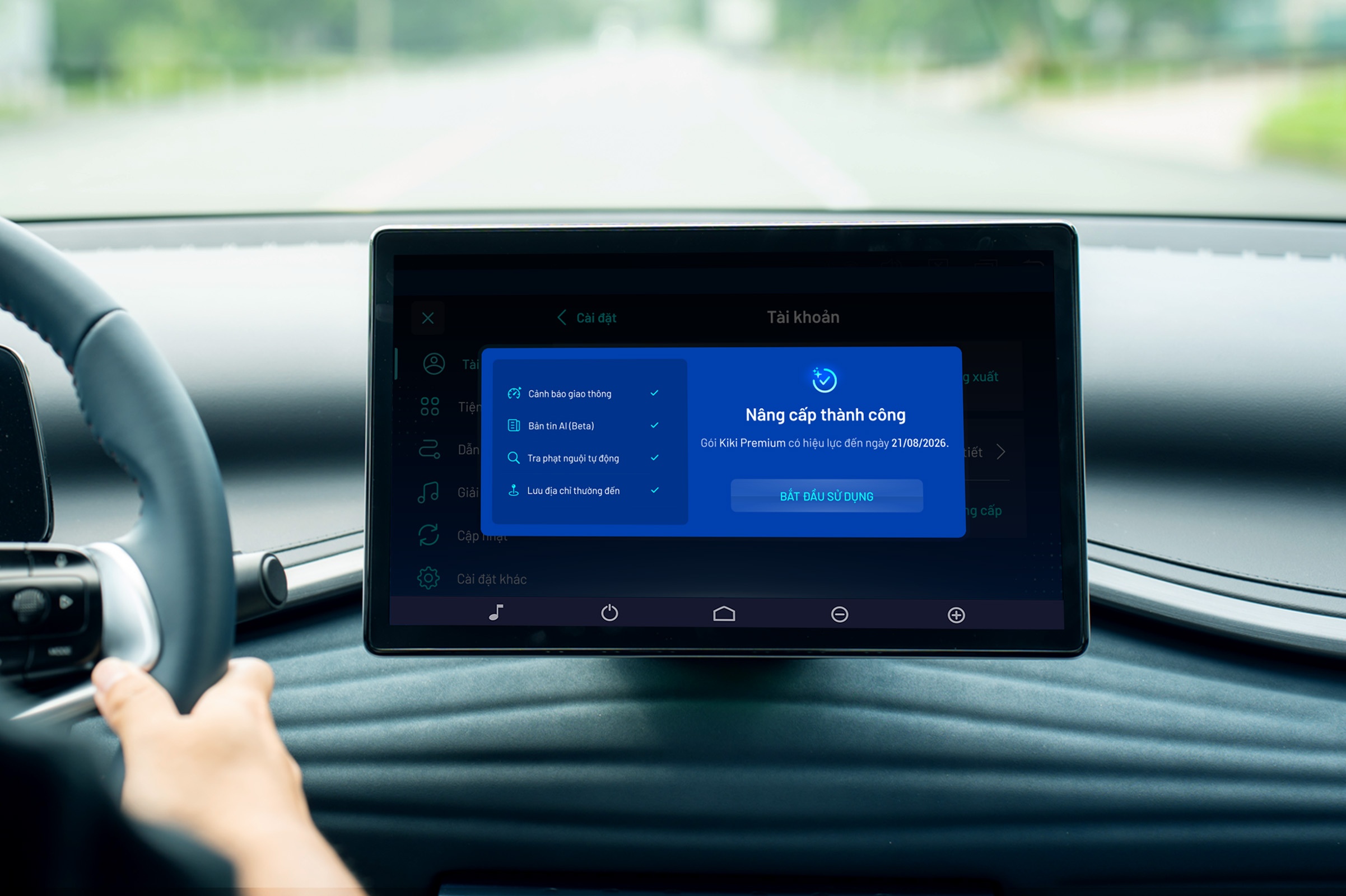 Tro ly oto Viet ra mat goi tinh nang nang cao Kiki Auto Premium hinh anh