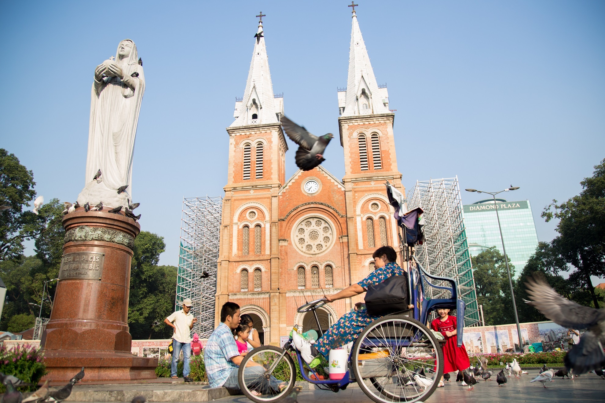 người phụ nữ ở vỉa hè Sài Gòn ảnh 2 nguoi phu nu o via he Sai Gon anh 2