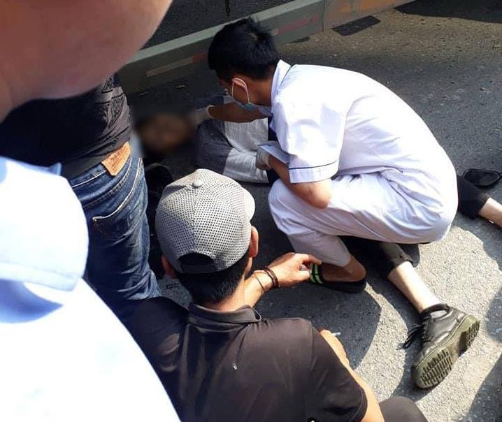 Tai nan container, nam thanh nien tu vong tai cho hinh anh