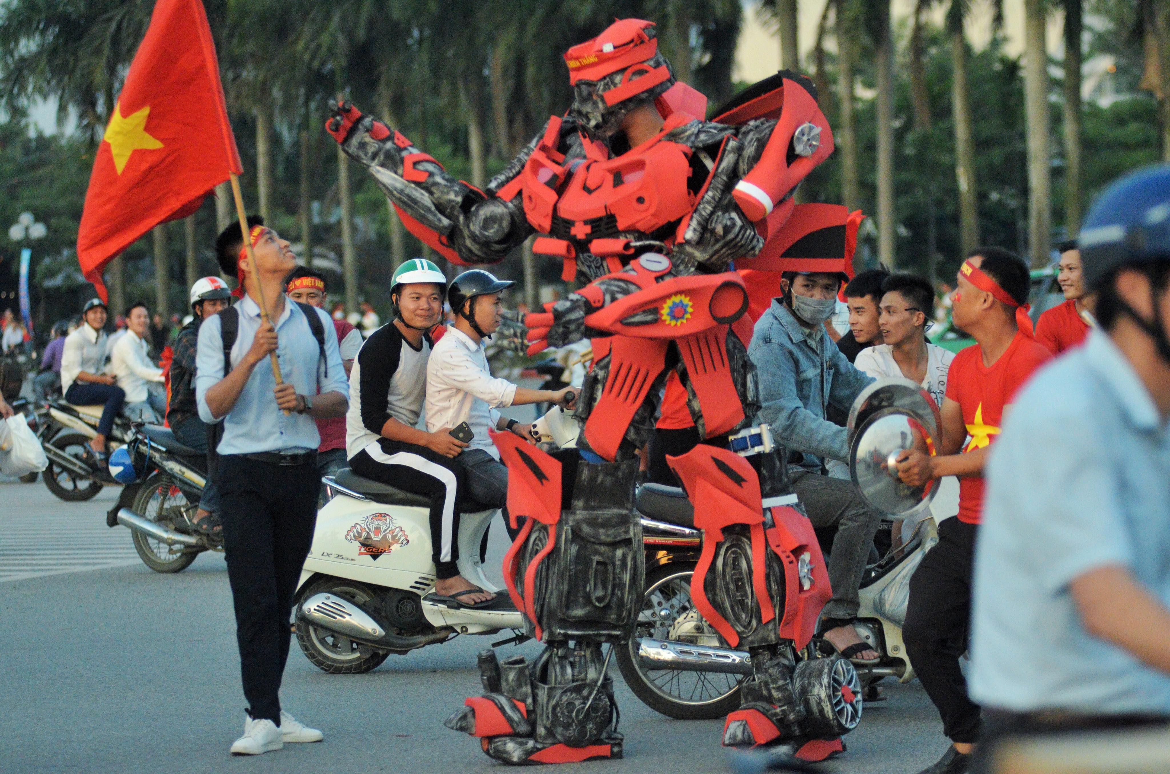 AFF,  San van dong My Dinh,  ve vao san,  doi tuyen Viet Nam anh 5